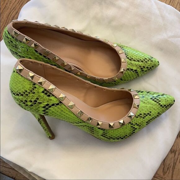 WILD DIVA GREEN CROC PUMPS.  NEW. - Picture 4 of 8